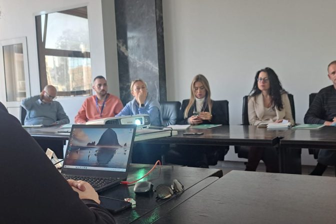 14ef995e-f4e2-4620-87c1-f116ae806260