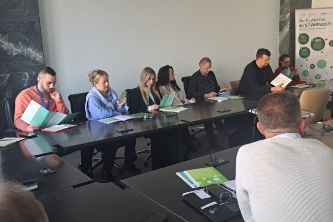 66fef862-1979-42de-97b6-a26877e41147