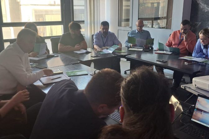 e4c88008-42b1-4b53-b8f3-2312f445f722