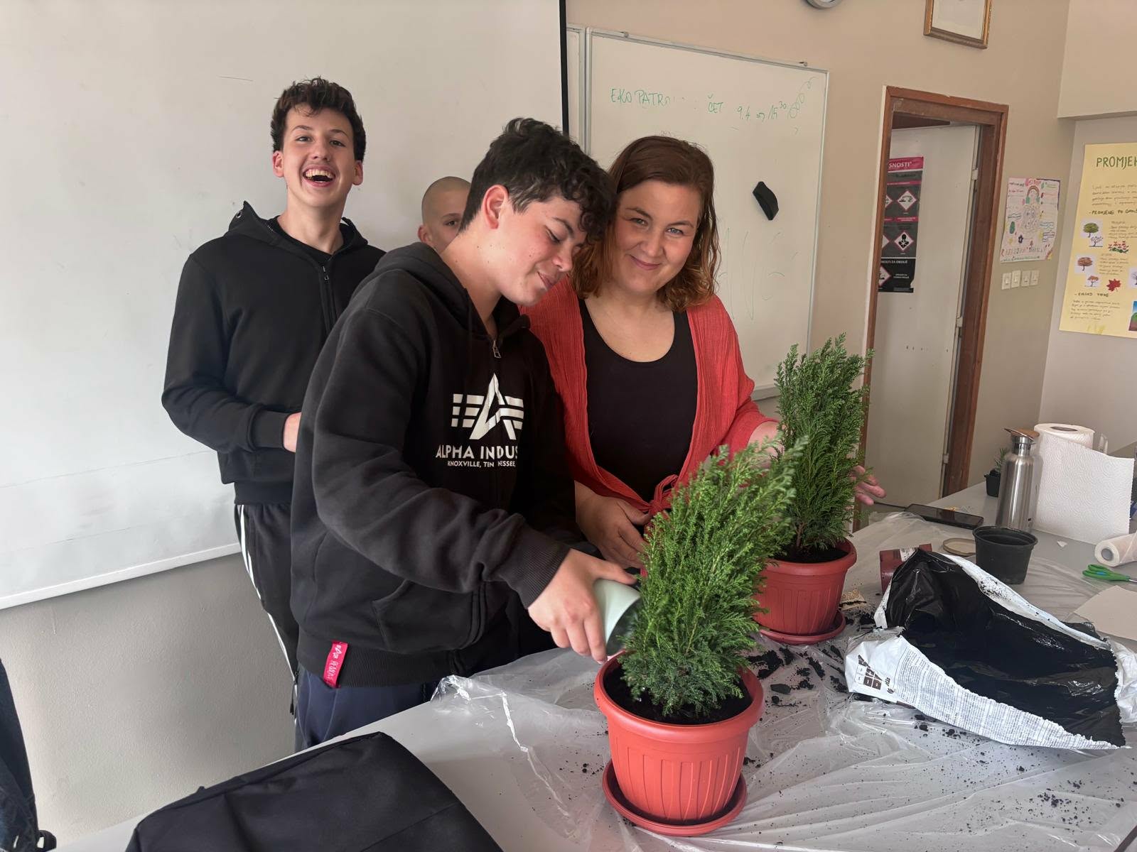  2025./2026. – 3. Eko-patrola u OŠ Vodice: biougljen i njegova uloga u poljoprivredi