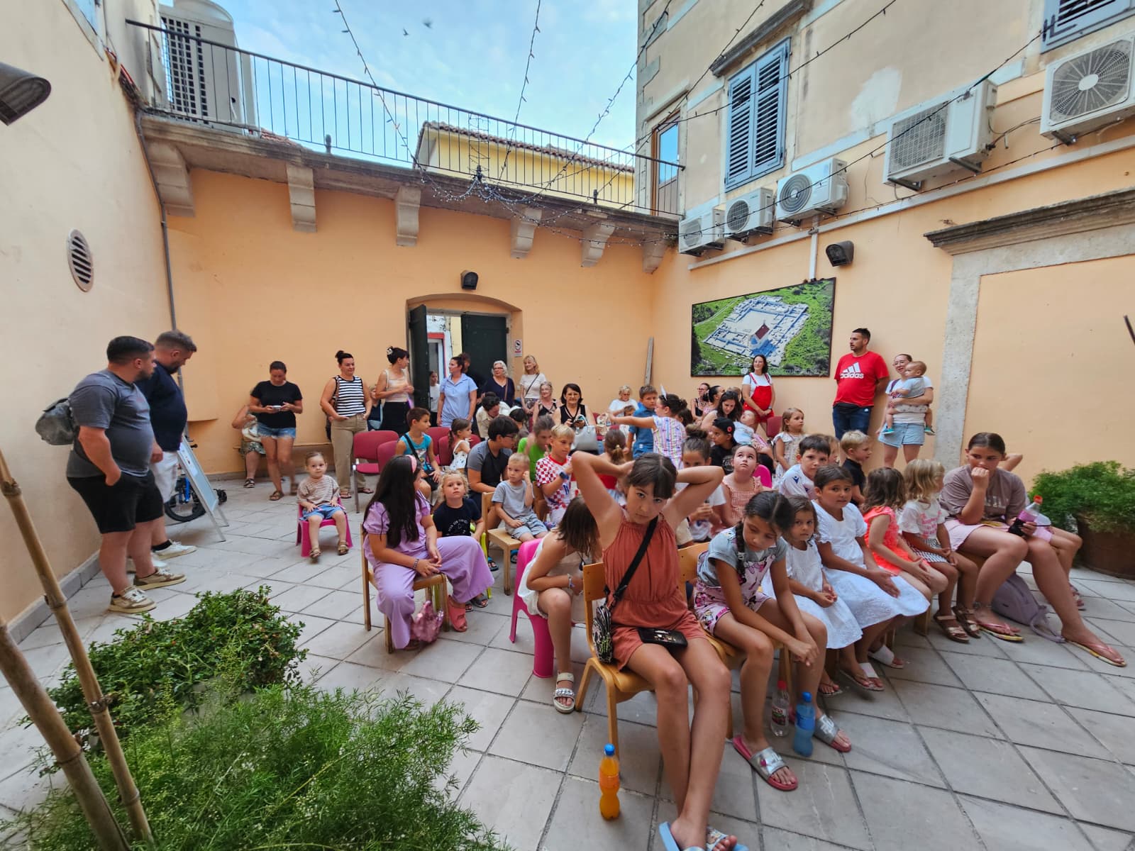 U Knjižnici Tisno održali smo edukativnu predstavu „More je živo“